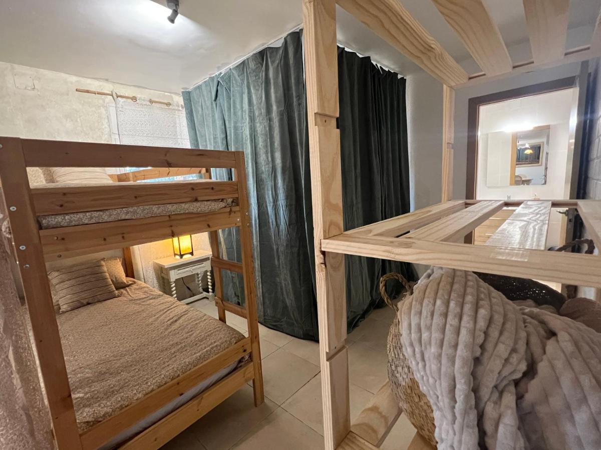 Apartamento Loft, Jardin Y Piscina Privada Romanya de la Selva Bagian luar foto