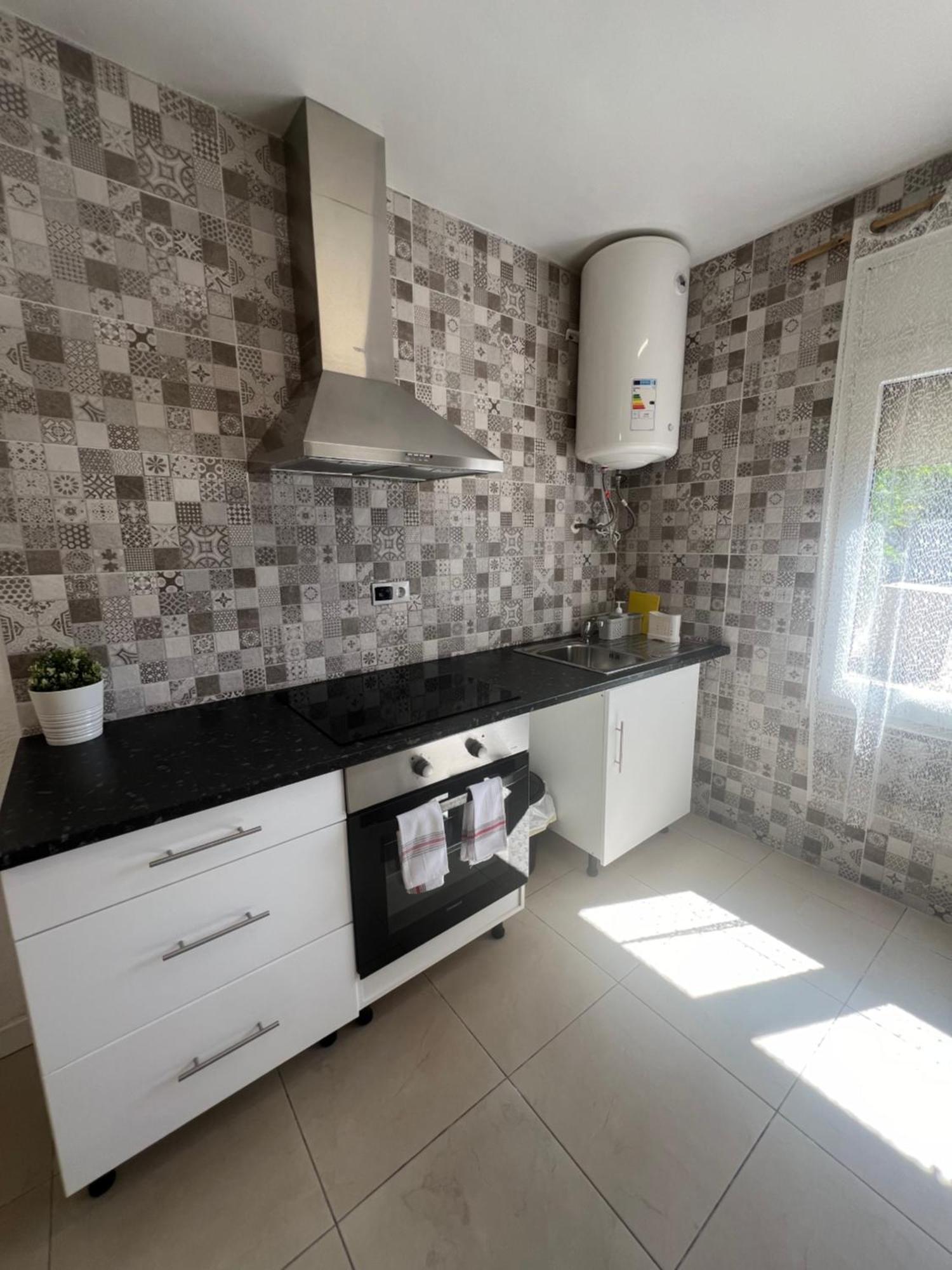 Apartamento Loft, Jardin Y Piscina Privada Romanya de la Selva Bagian luar foto