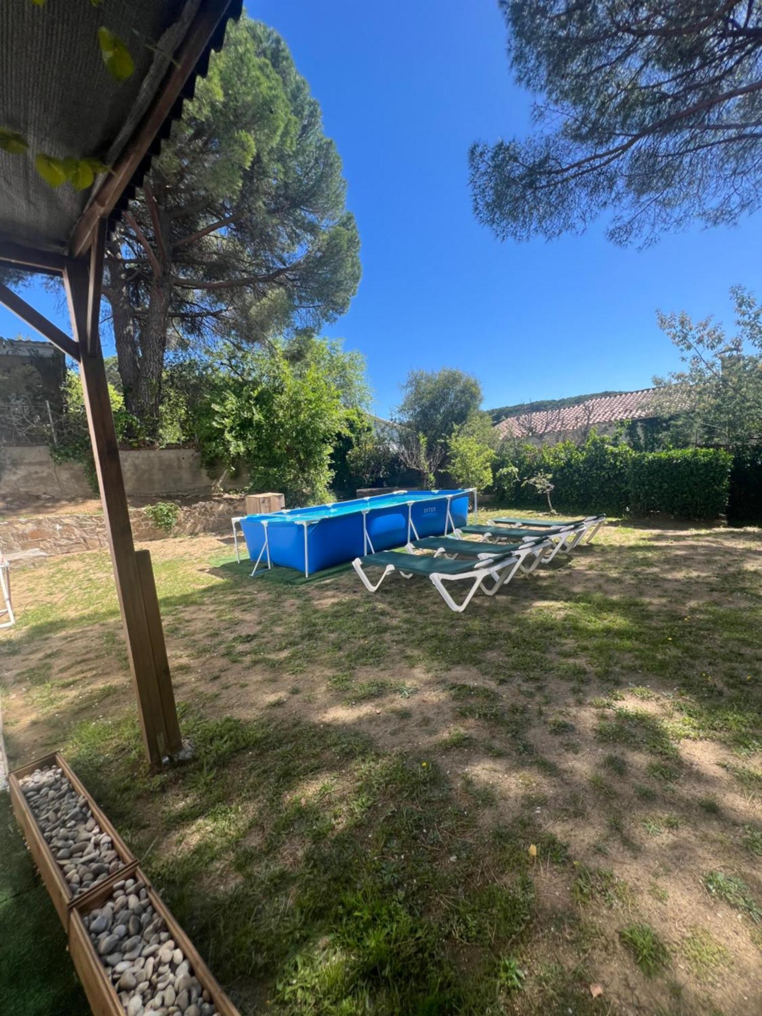 Apartamento Loft, Jardin Y Piscina Privada Romanya de la Selva Bagian luar foto